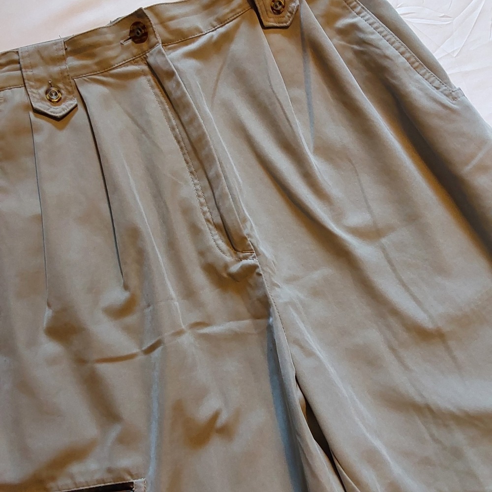 Jamie Sadock Women's Bermuda Khaki‎ Stretch Golf Shorts Pockets High Rise Size 8